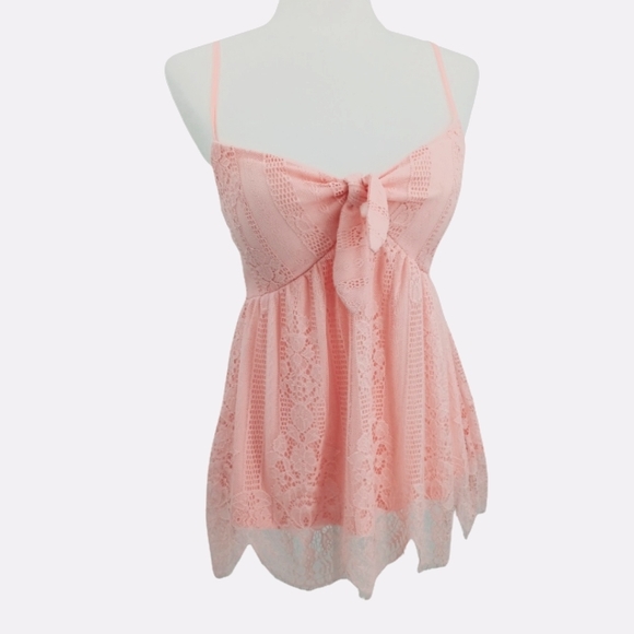 Vintage Tops - VINTAGE Y2K Pastel Pink Lace Overlay Babydoll Tie Front Camisole Style Top Small